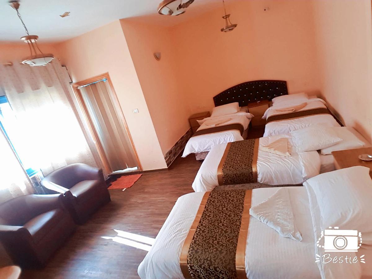 Crystal Hotel فندق كريستال Наблус Экстерьер фото