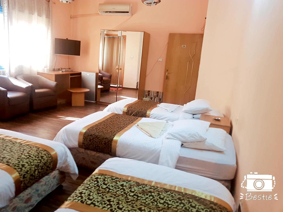 Crystal Hotel فندق كريستال Наблус Экстерьер фото