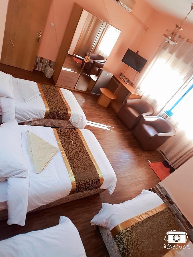 Crystal Hotel فندق كريستال Наблус Экстерьер фото